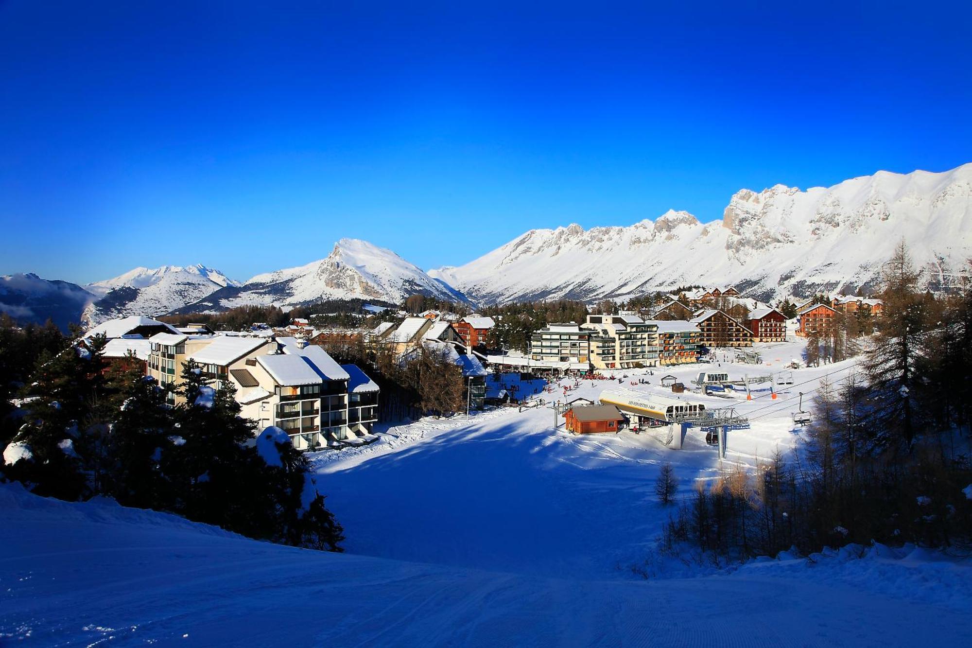 Sunweb Hotel L'Ecrin Des Neiges La Joue du Loup Buitenkant foto