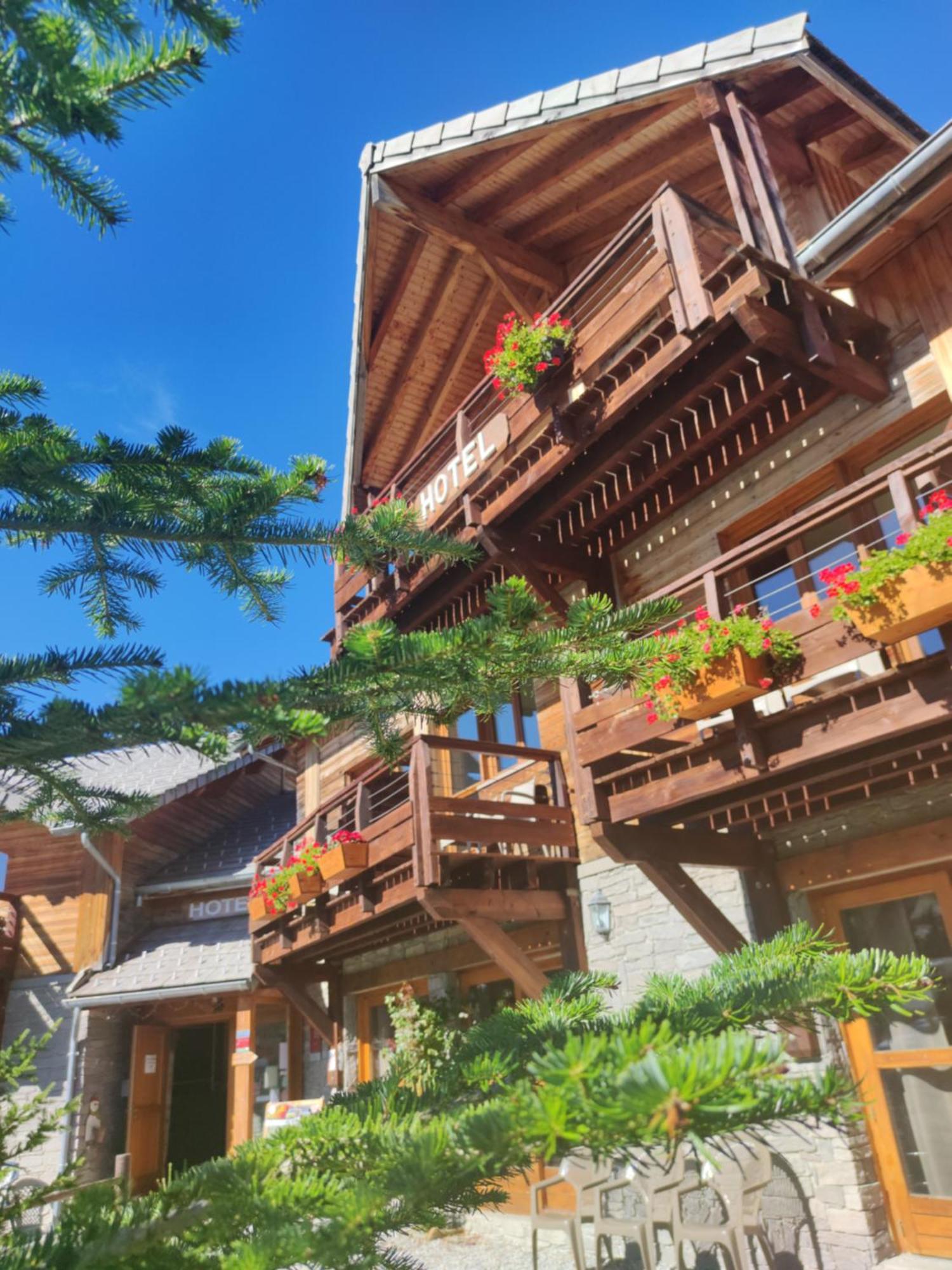 Sunweb Hotel L'Ecrin Des Neiges La Joue du Loup Buitenkant foto